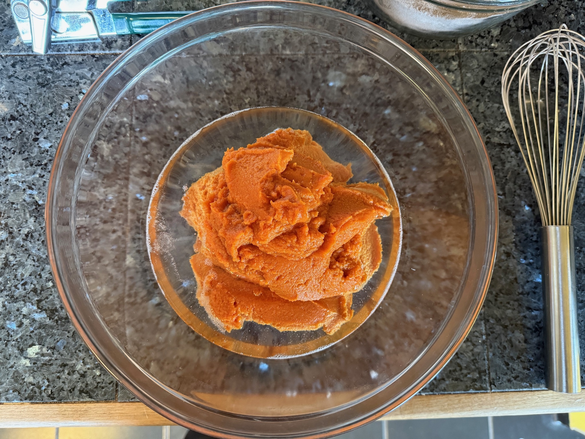 Buckwheat Chocolate Pumpkin Muffins 19 add canned pumpkin puree to melted oil